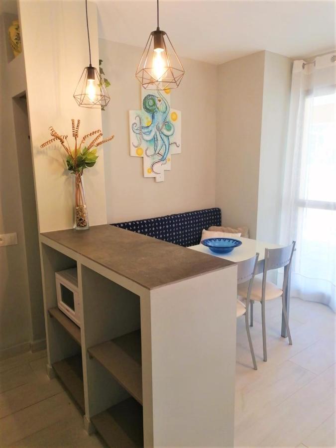 Apartamento 19 Eurosol A 200 Metros Carihuela トレモリノス エクステリア 写真